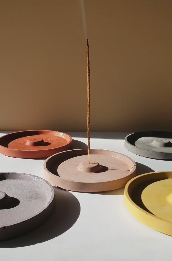 Yubiwa füstölőtartó