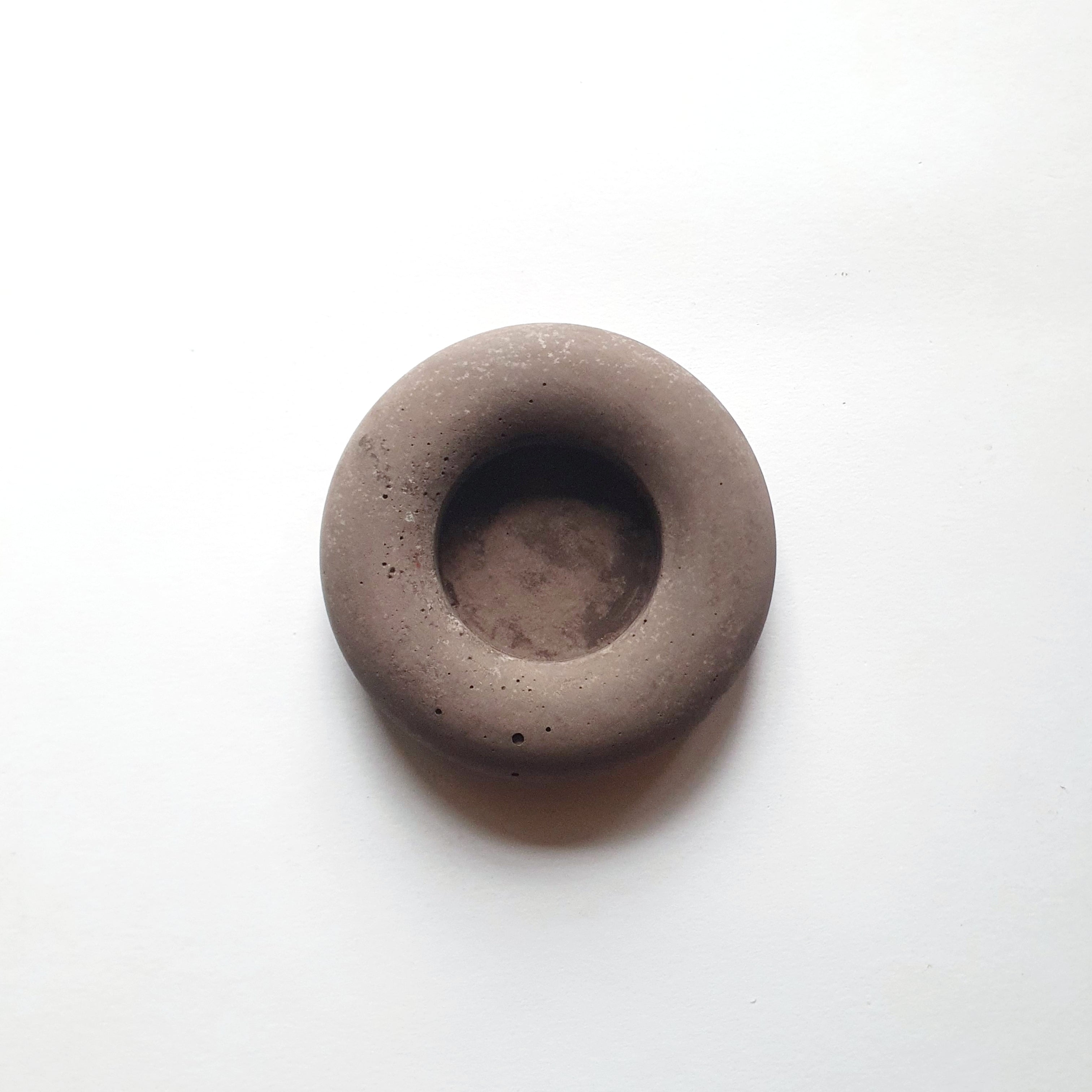 Baburu mécsestartó