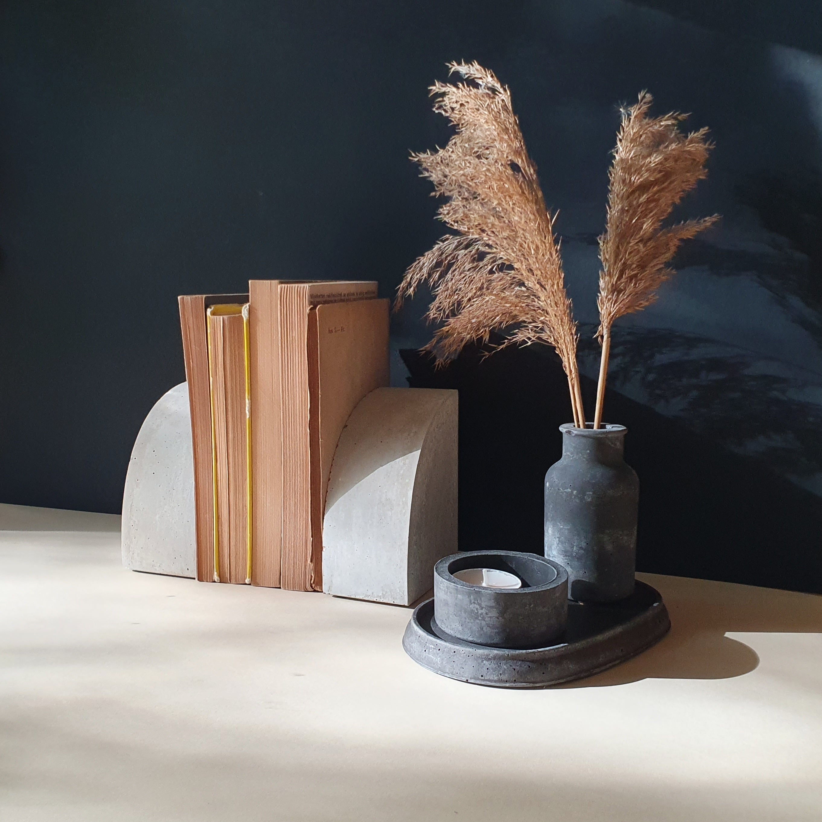 Stögur könyvtámasz