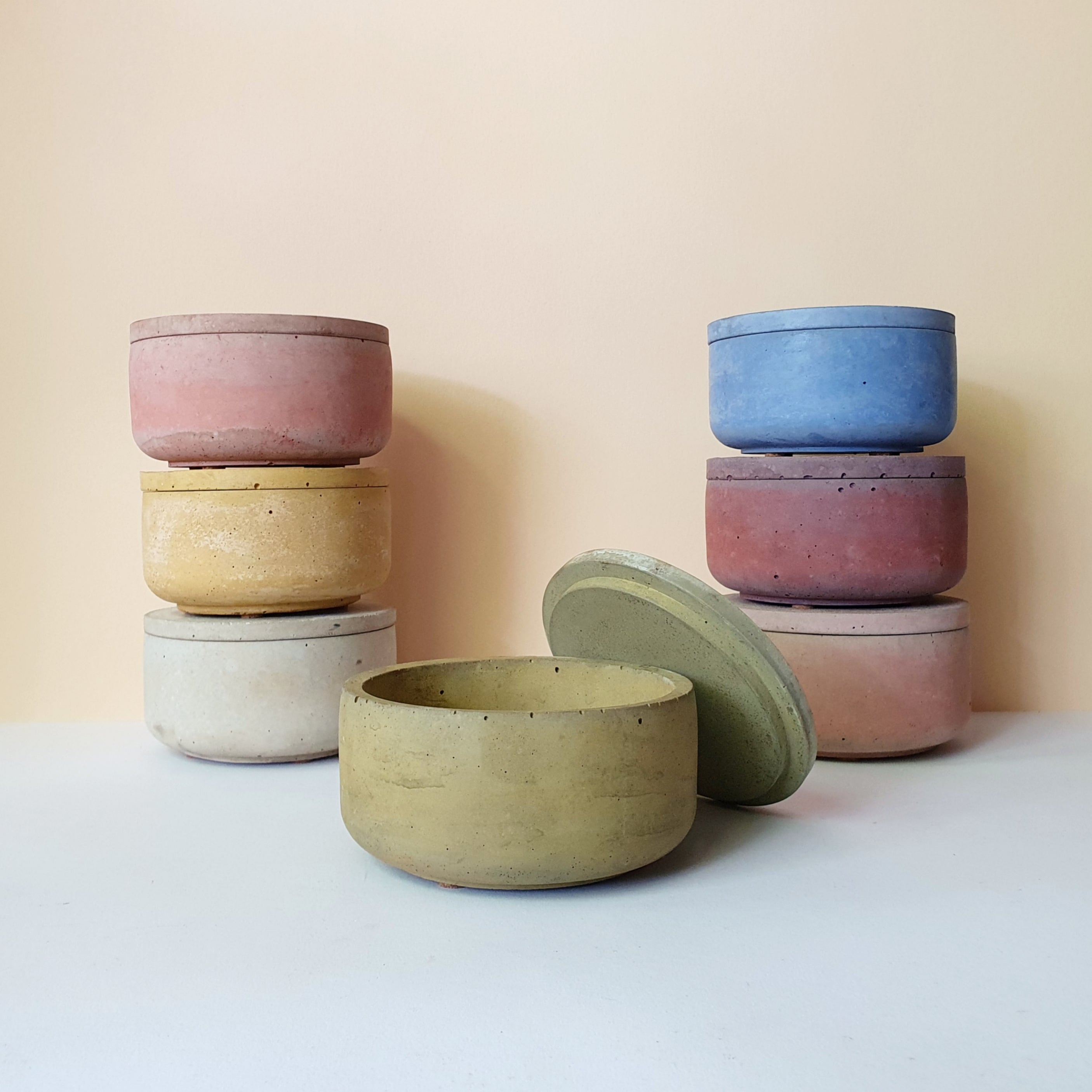 Dekket tárolóedény