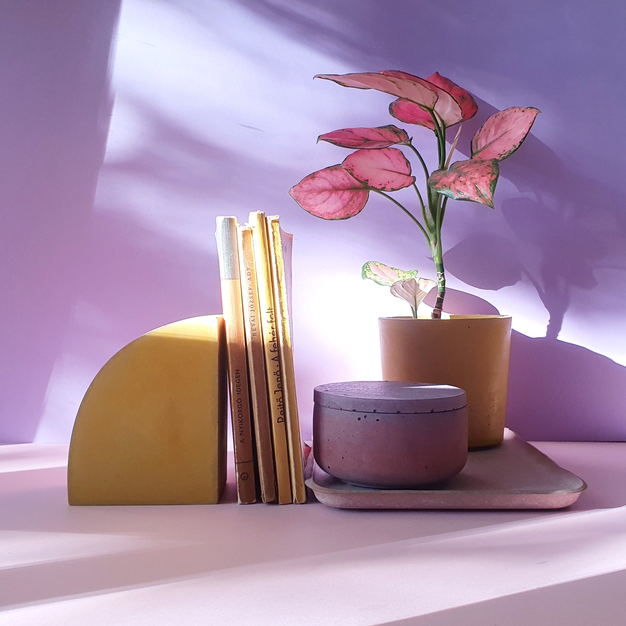 Stögur könyvtámasz